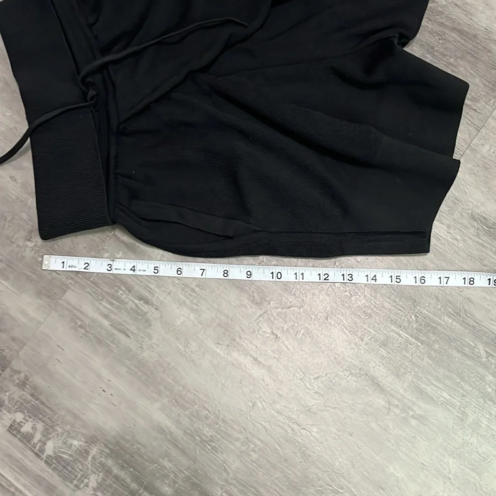 NEW with tags Nike Every Stitch Considered Black Knit Shorts Women's Small - Picture 11 of 13
